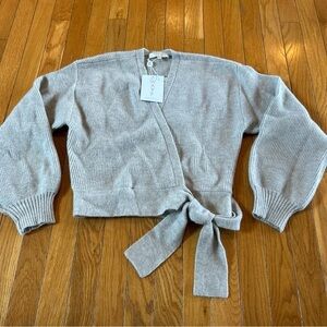 New NWT WAYF Sterling V-Neck Tie Front Sweater Wrap Light Heather Size XS